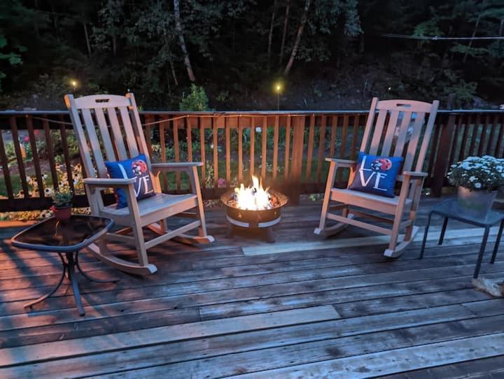 Pond Memories - National Parks Suite - Paddling Included! Surry Exteriör bild